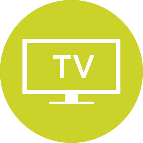 TV Med StreamLine TV kan lyden fra TV-en høres direkte i høreapparatene. Du kan til og med starte streaming og justere lydstyrken med Signia-appen.